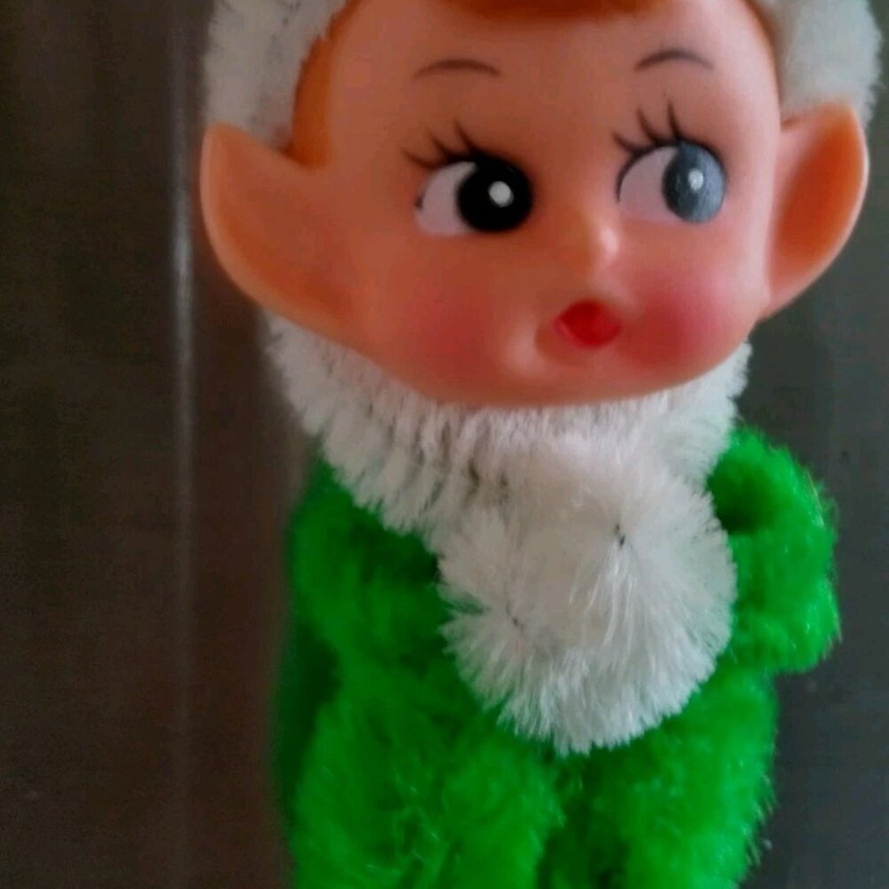 Vintage Handmade Pixie Elf Fridge Magnet Rubber Face Green Decor Kitschy - Picture 3 of 14